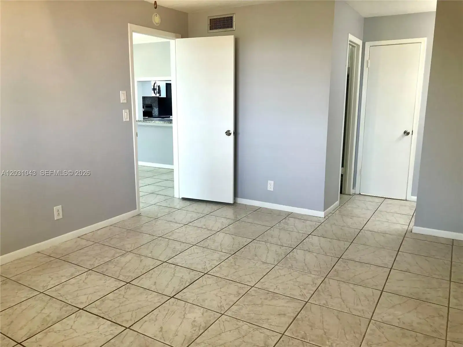 2801 NW 47th Ter # 403B, Lauderdale Lakes FL 33313 photo 4