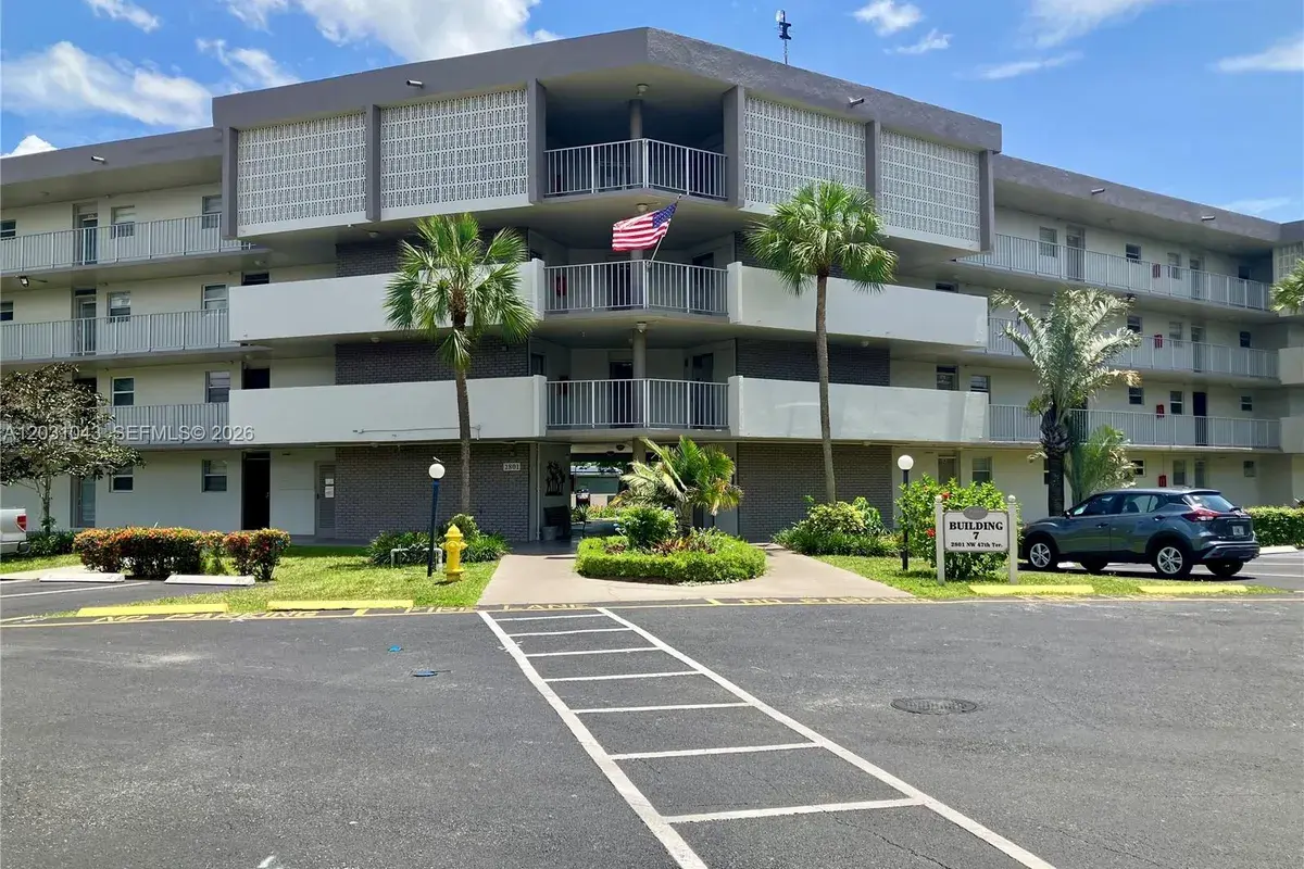 2801 NW 47th Ter # 403B, Lauderdale Lakes FL 33313