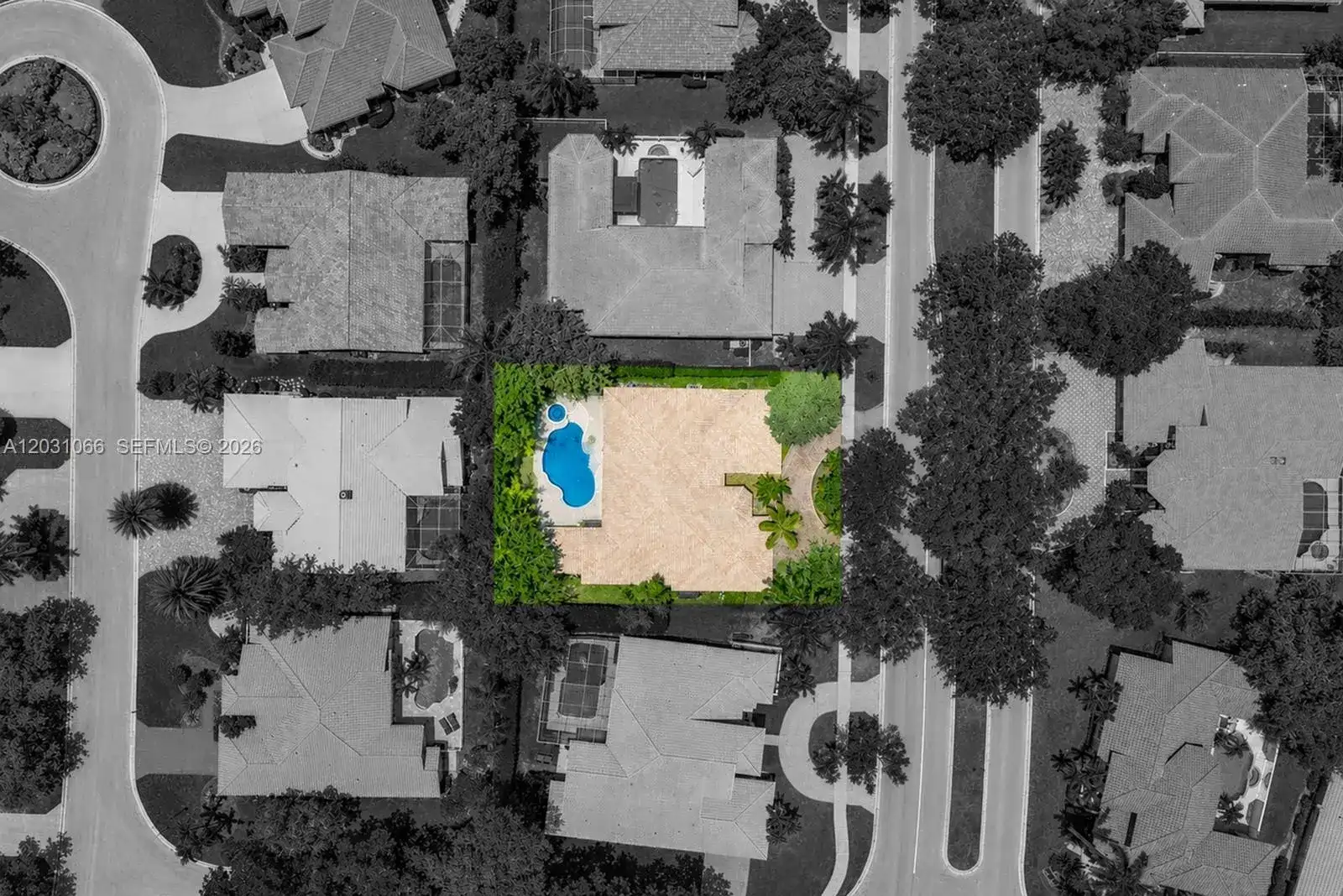 1776 W Eagle Trace Blvd W, Coral Springs FL 33071 photo 2