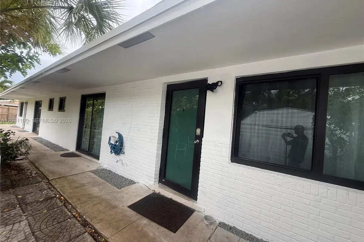 1700 SW 20th St # A, Fort Lauderdale FL 33315