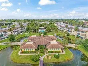 5021 W Oakland Park Blvd # 313, Lauderdale Lakes FL 33313