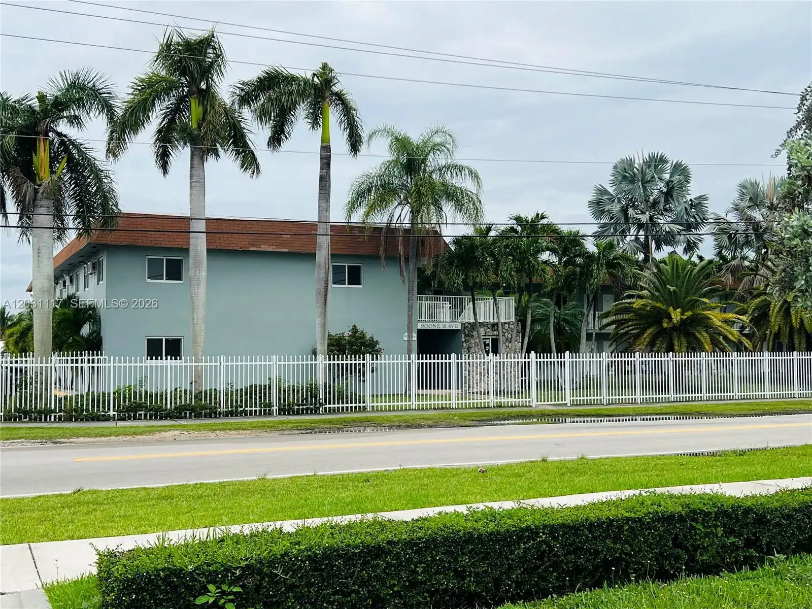 900 NE 18th Ave # 11, Homestead FL 33033 photo 2