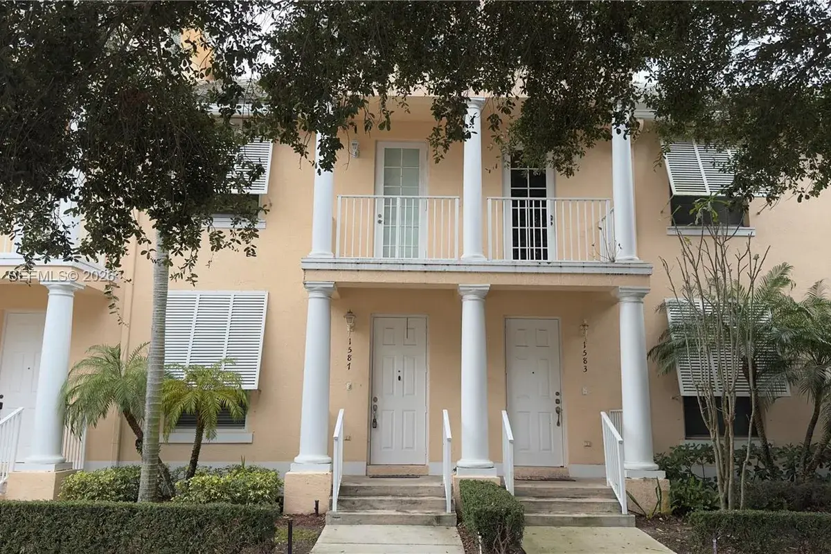 1587 Frederick Small Rd, Jupiter FL 33458