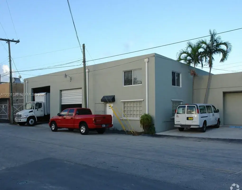 1207 SW 1st Ave, Fort Lauderdale FL 33315