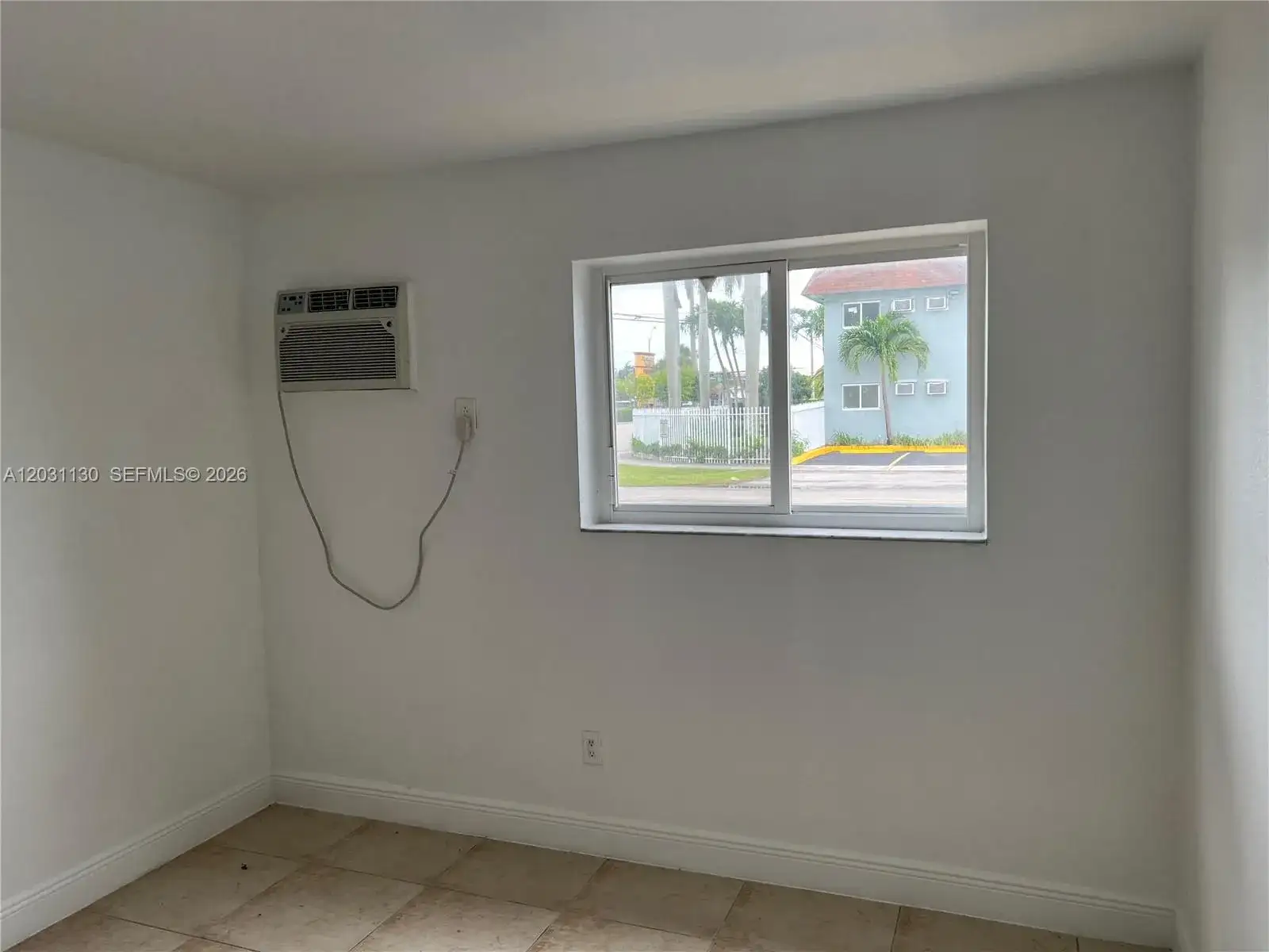 880 NE 18th Ave # 3, Homestead FL 33033 photo 5