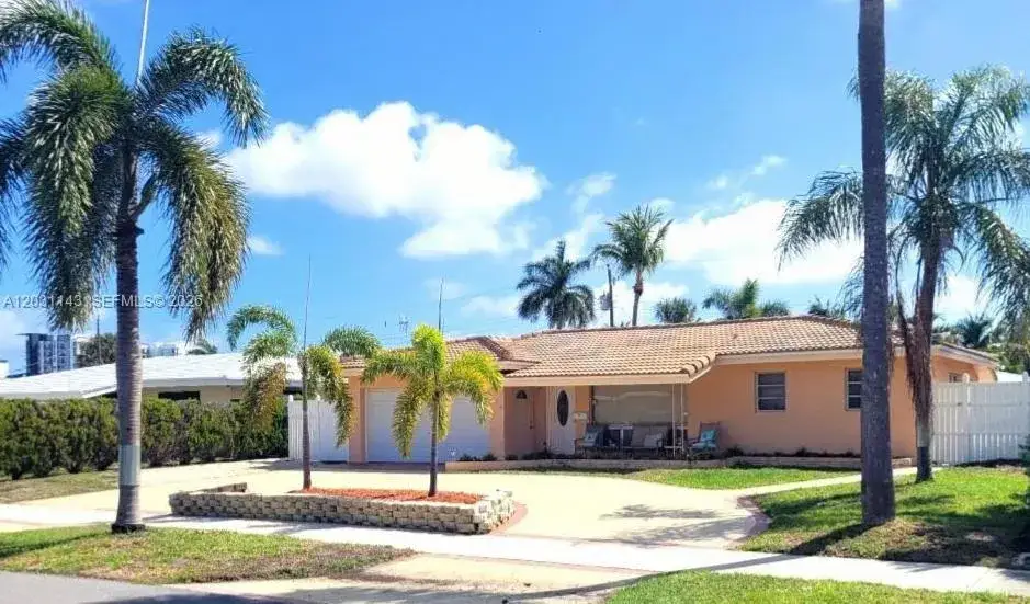 270 SE 1st Ter, Pompano Beach FL 33060