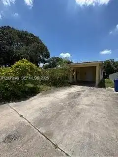 2824 SW 9th St, Fort Lauderdale FL 33312