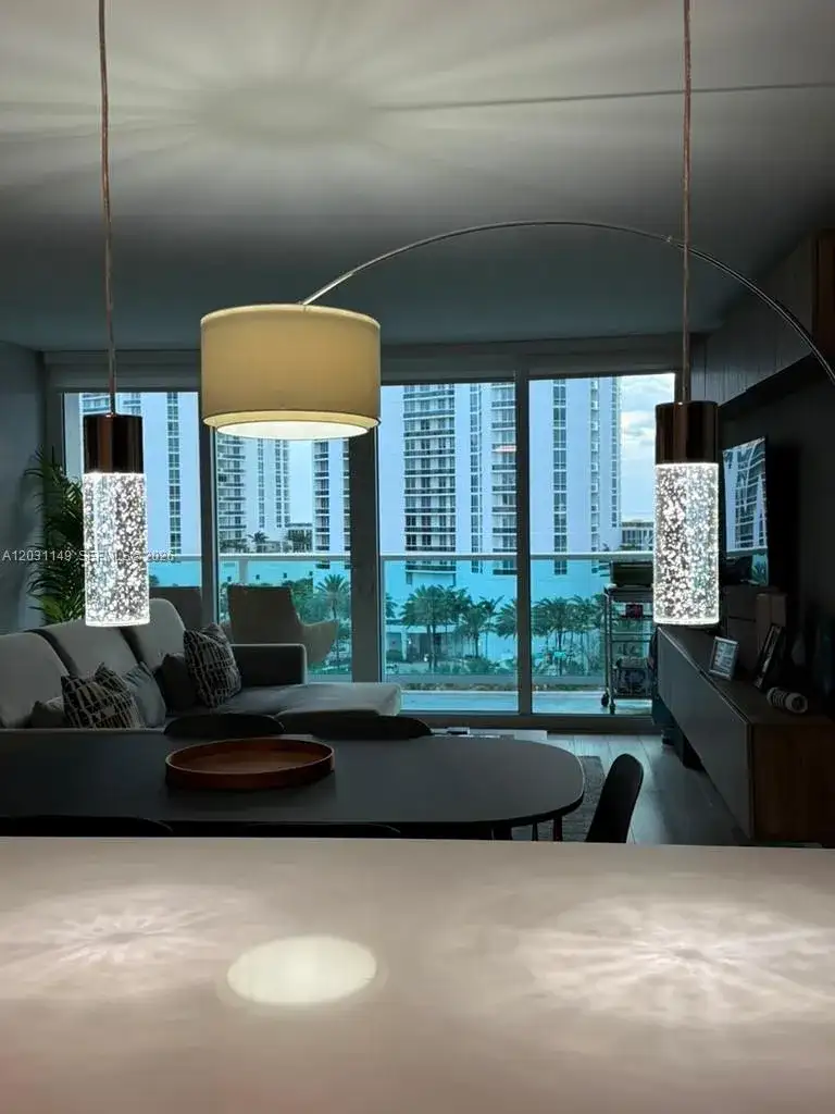 100 Bayview Dr # 912, Sunny Isles Beach FL 33160 photo 5
