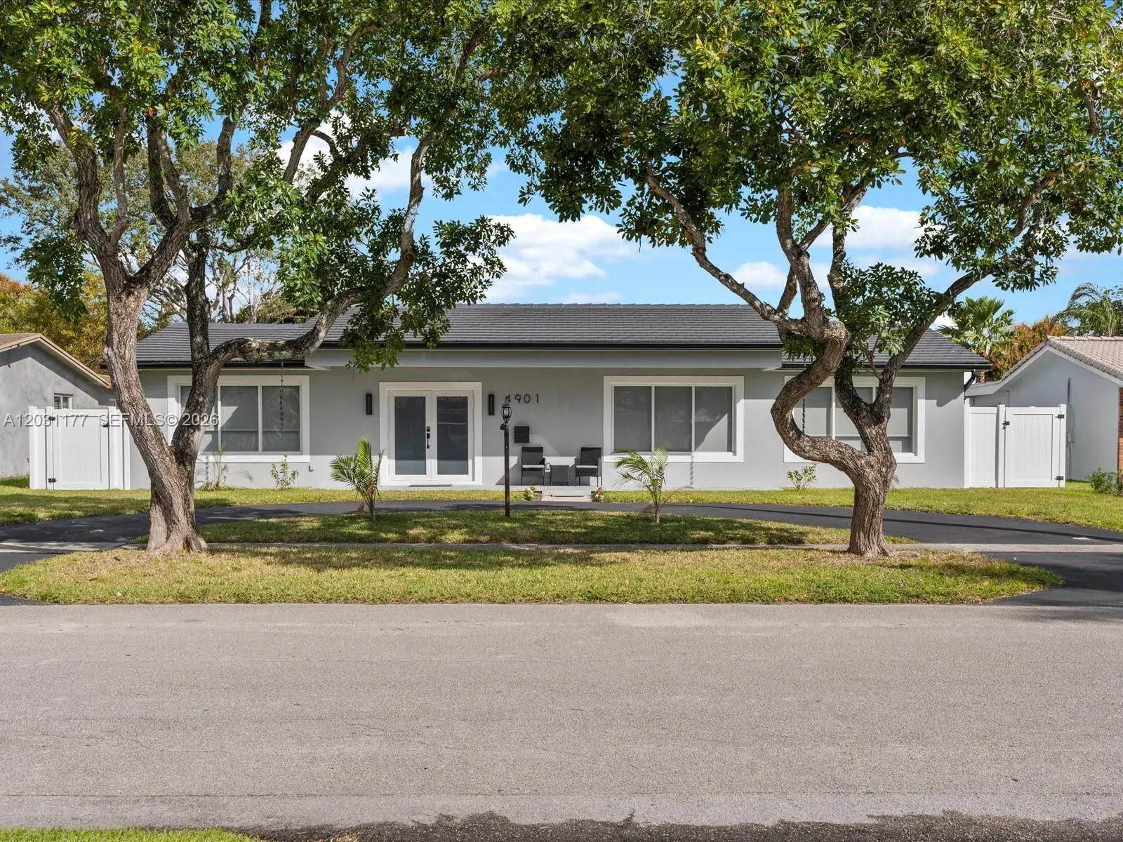 4901 Grant St, Hollywood FL 33021
