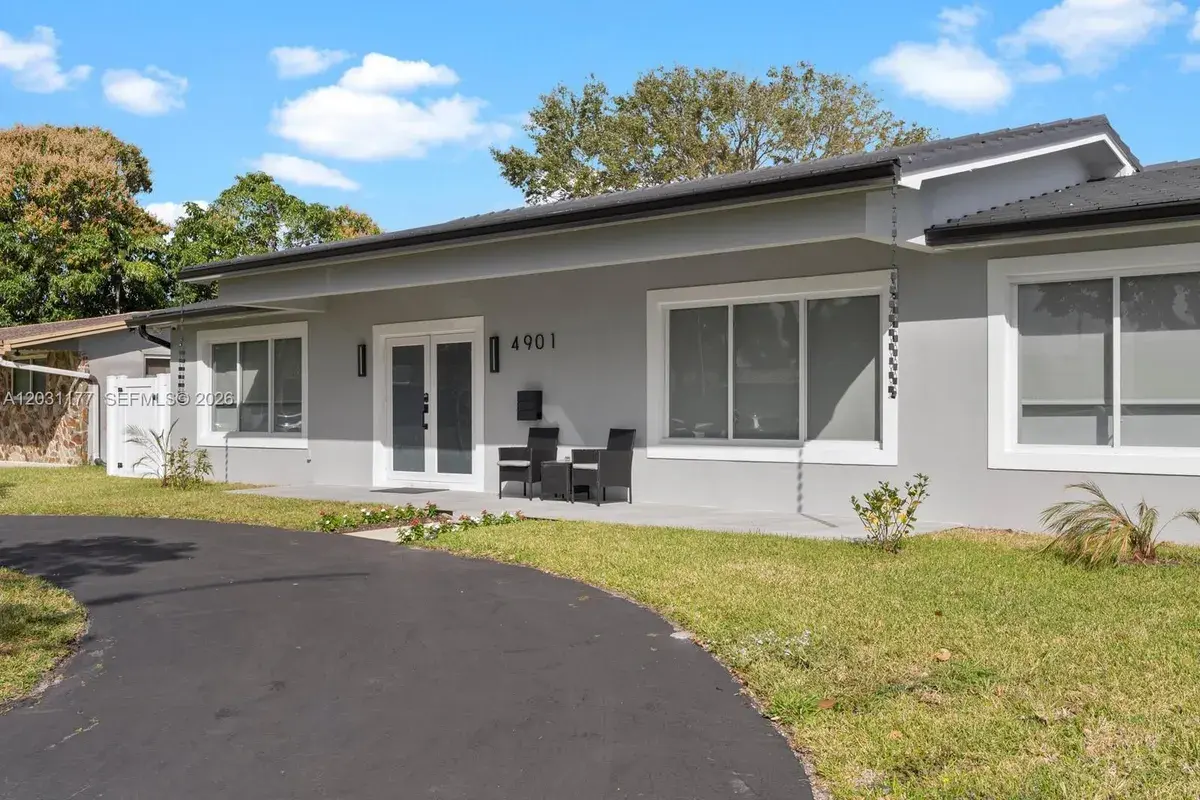 4901 Grant St, Hollywood FL 33021
