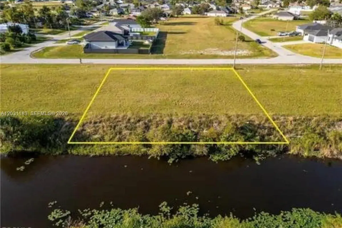 3411 NW 46th Ln, Cape Coral FL 33993