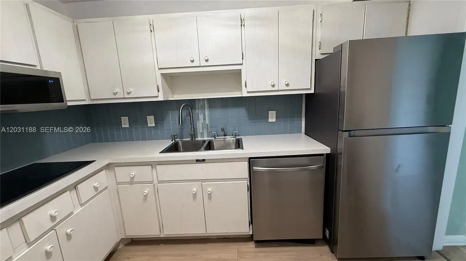 400 Kings Point Dr # 316, Sunny Isles Beach FL 33160 photo 3