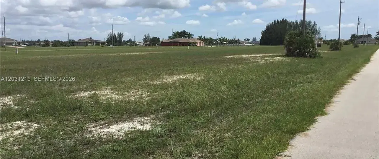 3513 NW 46th ln, Cape Coral FL 33993