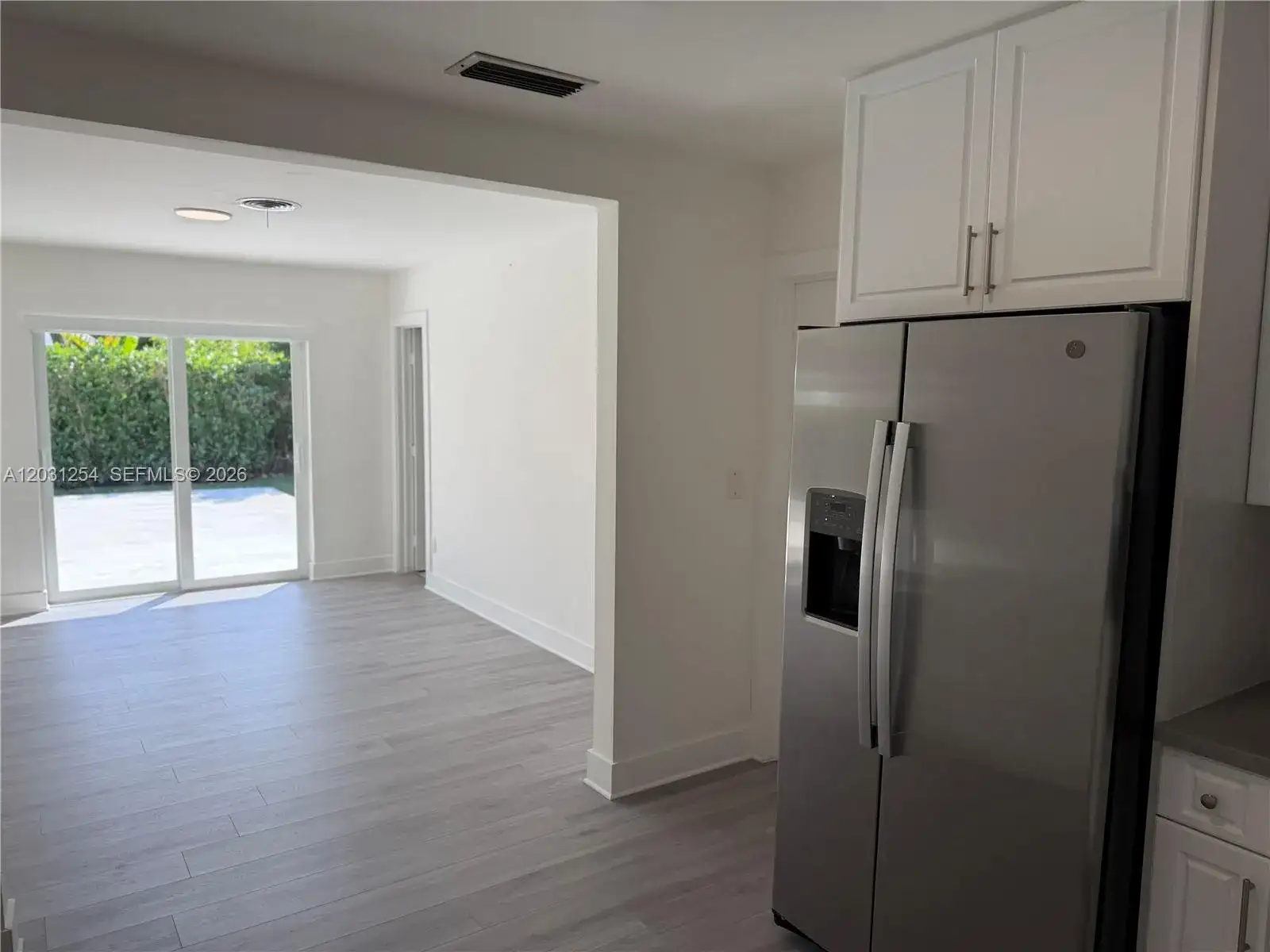 9020 SW 56th Ter, Miami FL 33173 photo 4