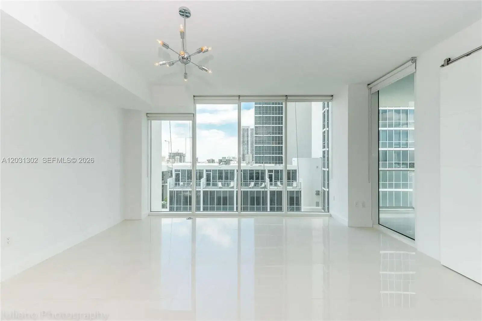 1040 Biscayne Blvd # 1205, Miami FL 33132 photo 2