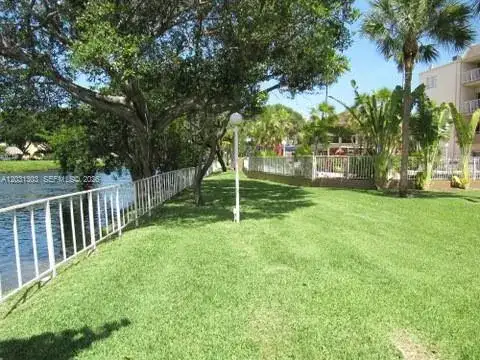 7747 SW 86th St # 408, Miami FL 33143 photo 3