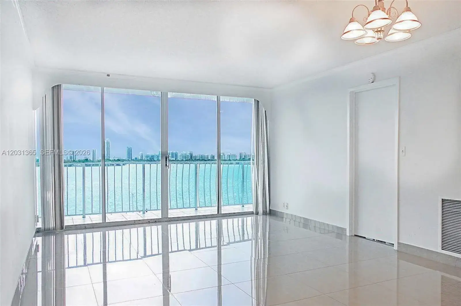 7601 E Treasure Dr # 919, North Bay Village FL 33141