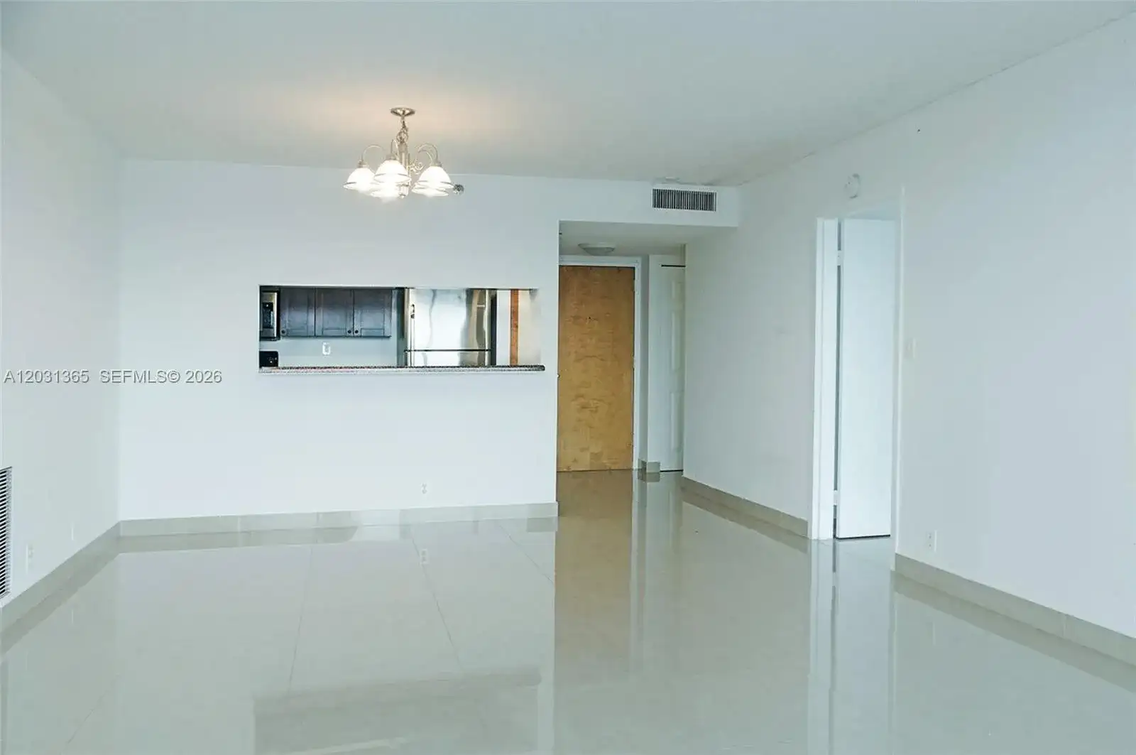 7601 E Treasure Dr # 919, North Bay Village FL 33141 photo 5