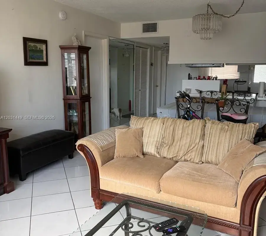 215 SE 3rd Ave # 403A, Hallandale Beach FL 33009
