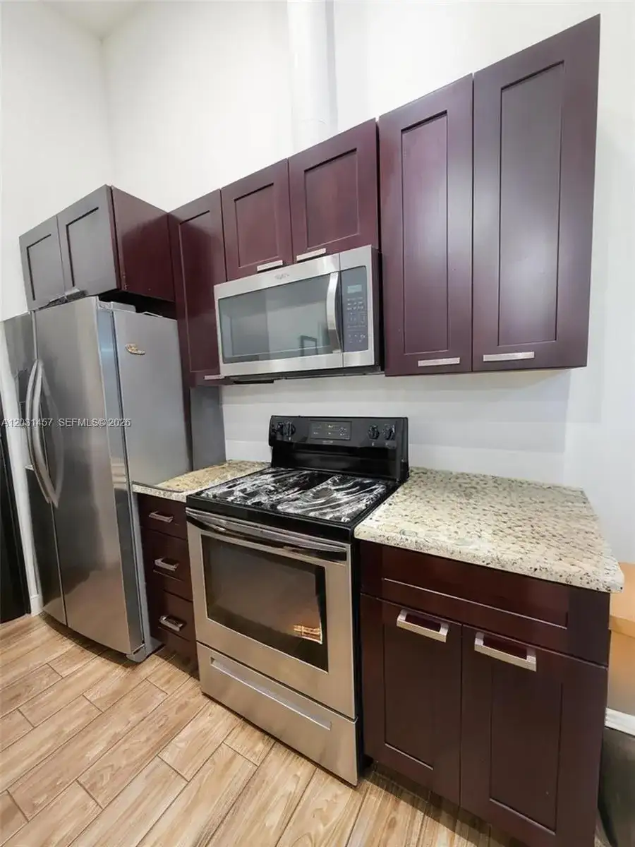 2566 N Nob Hill Rd, Sunrise FL 33322 photo 5