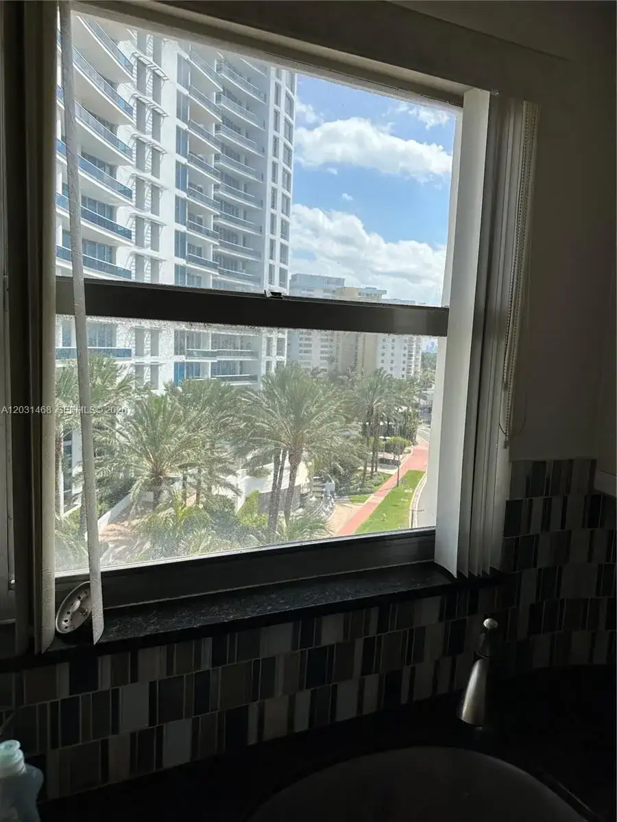 6039 Collins Ave # 728, Miami Beach FL 33140 photo 4