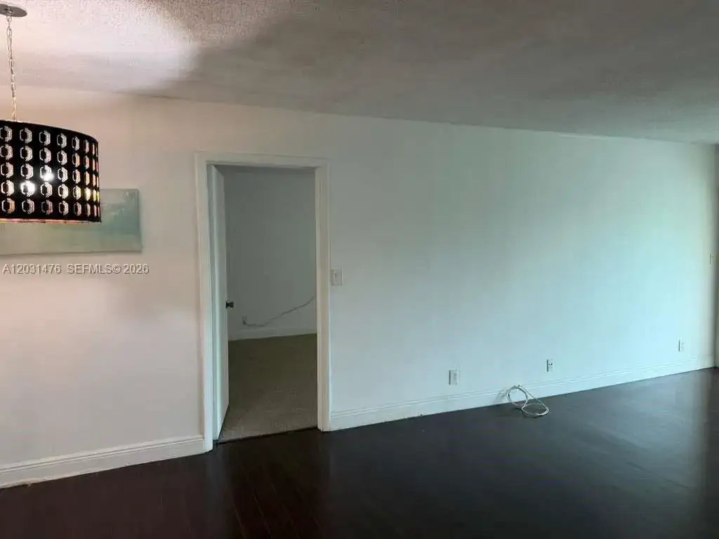 140 Lakeview Dr # 211, Weston FL 33326 photo 3