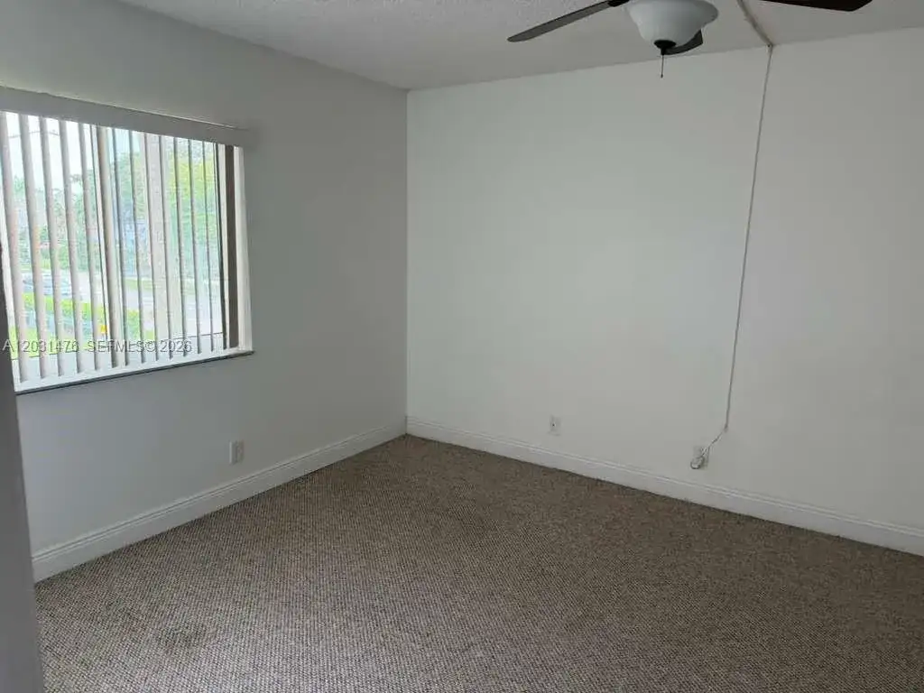 140 Lakeview Dr # 211, Weston FL 33326 photo 4