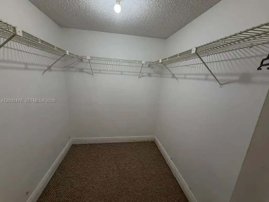 140 Lakeview Dr # 211, Weston FL 33326 photo 5