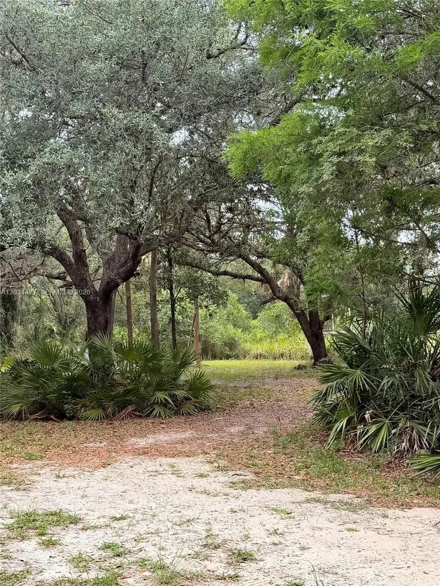 2963 SW ARMADILLO TRL, Other City - In The State Of Florida FL 34266 photo 4
