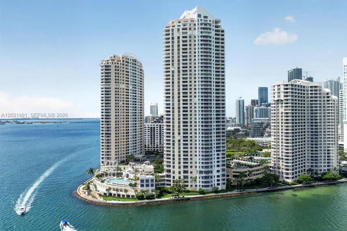 848 Brickell Key Dr # 3402, Miami FL 33131