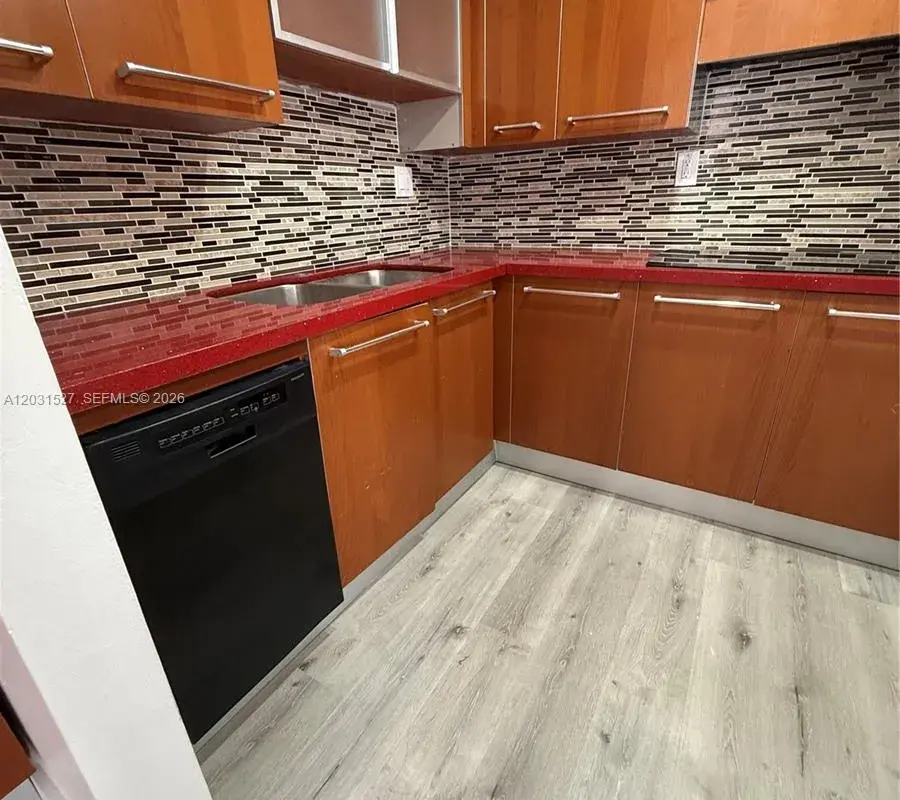 20200 W Country Club Dr, Aventura FL 33180