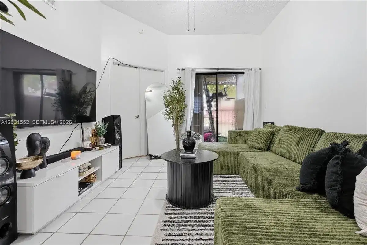 9839 SW 138th Ave, Miami FL 33186 photo 2