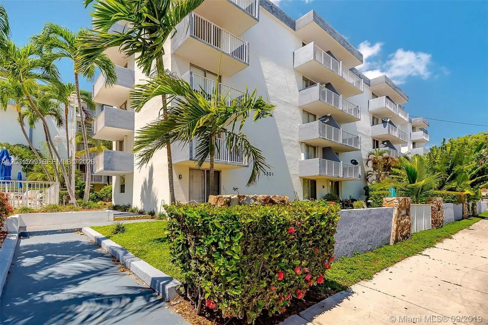 1801 S Treasure Dr # 302, North Bay Village FL 33141 photo 2