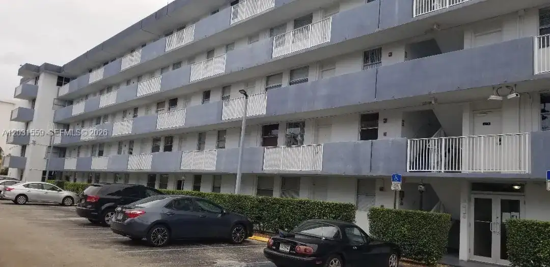 1801 S Treasure Dr # 302, North Bay Village FL 33141 photo 3
