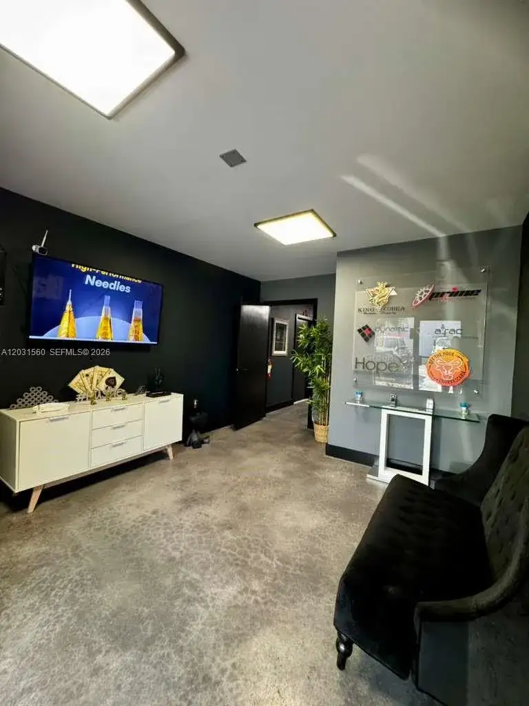 5501 NW 74th Ave # 5501, Miami FL 33166 photo 4