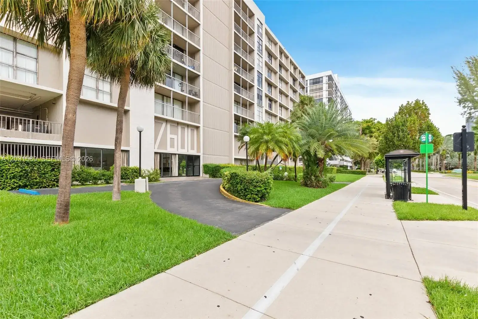 17600 N Bay Rd # N302, Sunny Isles Beach FL 33160