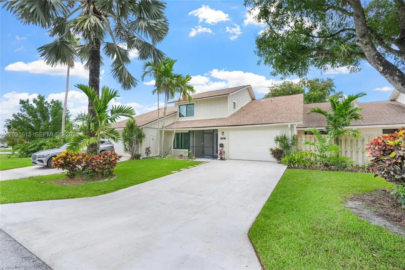 11870 Donlin Dr, Wellington FL 33414 photo 2