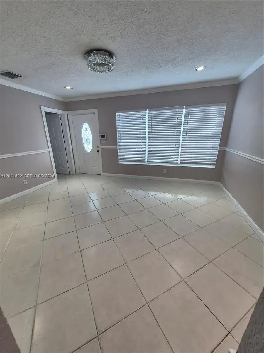 5653 Coconut Rd # 5653, West Palm Beach FL 33413 photo 4