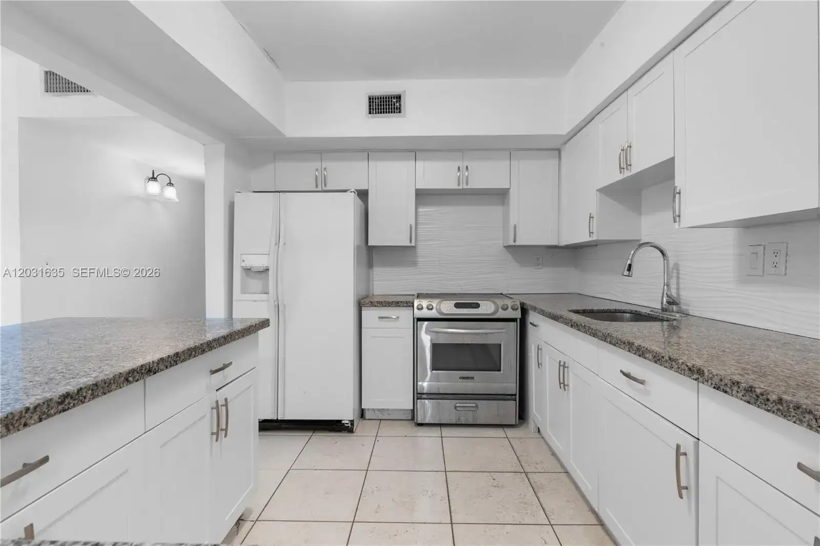 3061 NE 4th Ave, Wilton Manors FL 33334 photo 4
