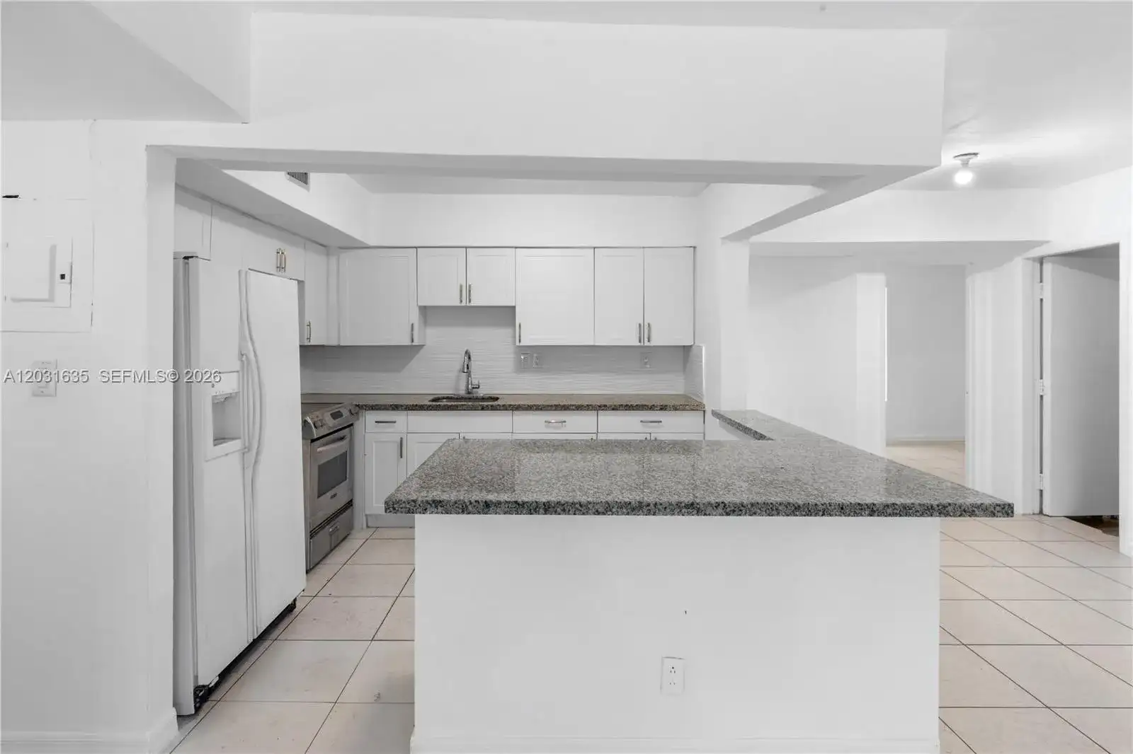 3061 NE 4th Ave, Wilton Manors FL 33334 photo 5