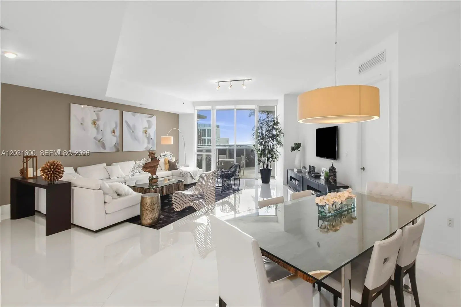15811 Collins Ave # 403, Sunny Isles Beach FL 33160