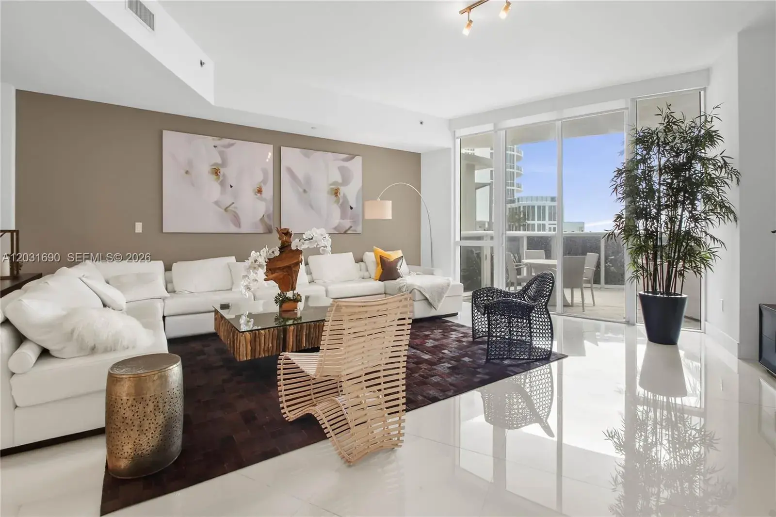 15811 Collins Ave # 403, Sunny Isles Beach FL 33160