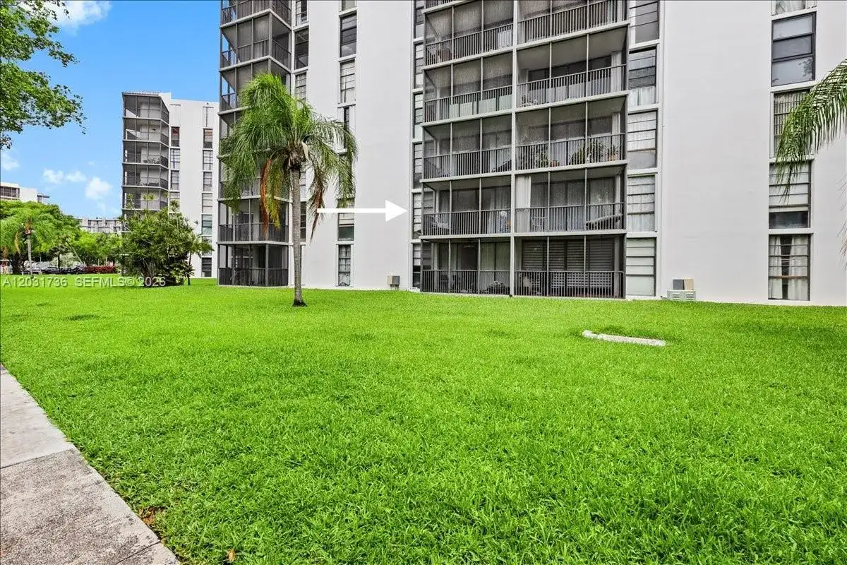 3101 N Country Club Dr # 209, Aventura FL 33180 photo 3