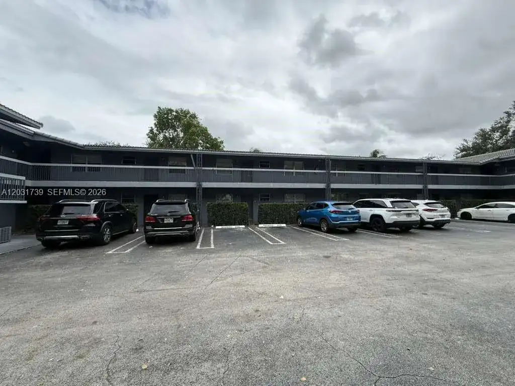 8982 W Sample Rd # 204, Coral Springs FL 33065 photo 2
