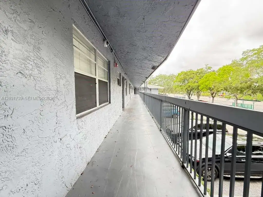 8982 W Sample Rd # 204, Coral Springs FL 33065 photo 3
