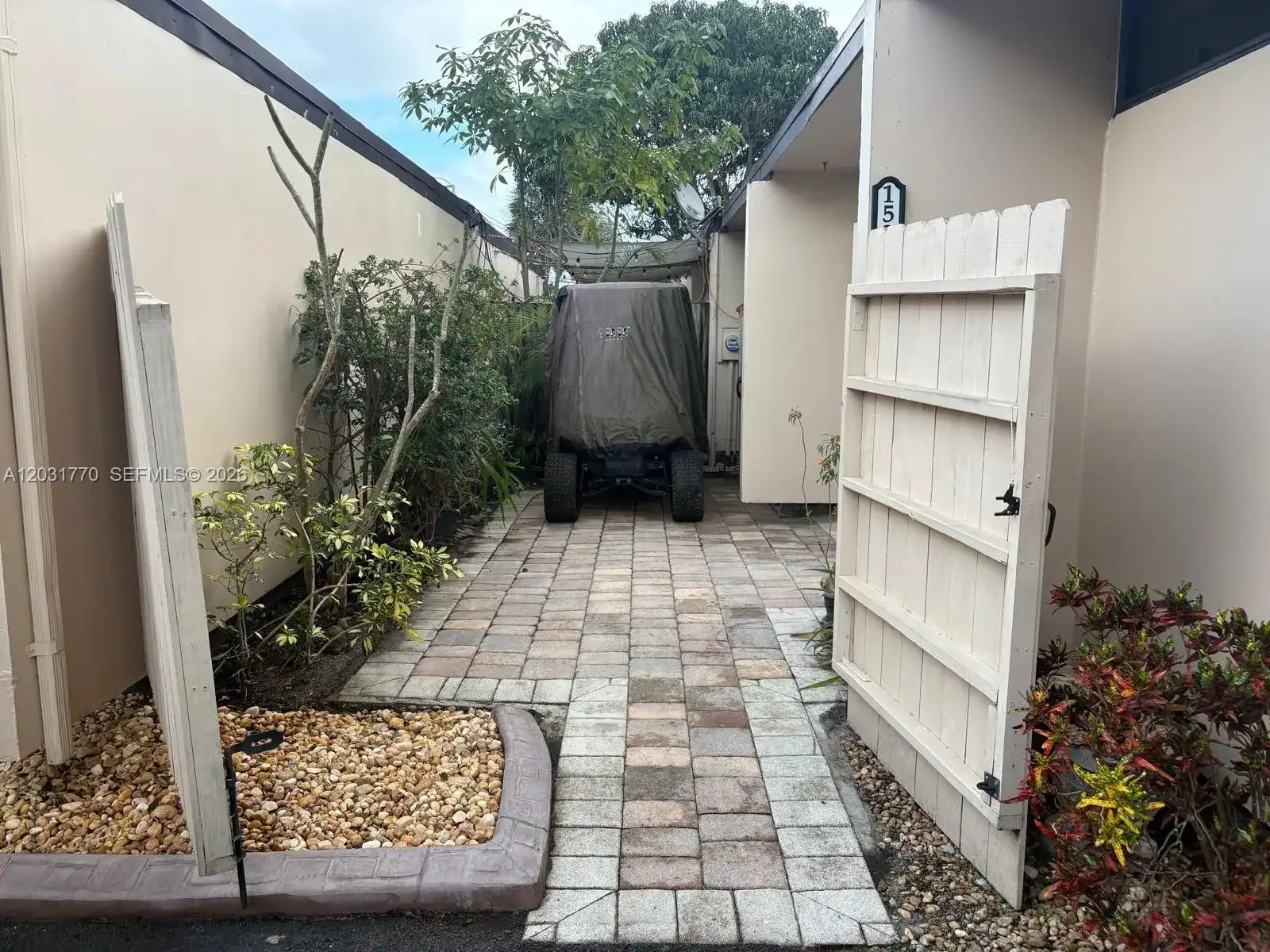 15003 Coconut Ct, Miami Lakes FL 33014