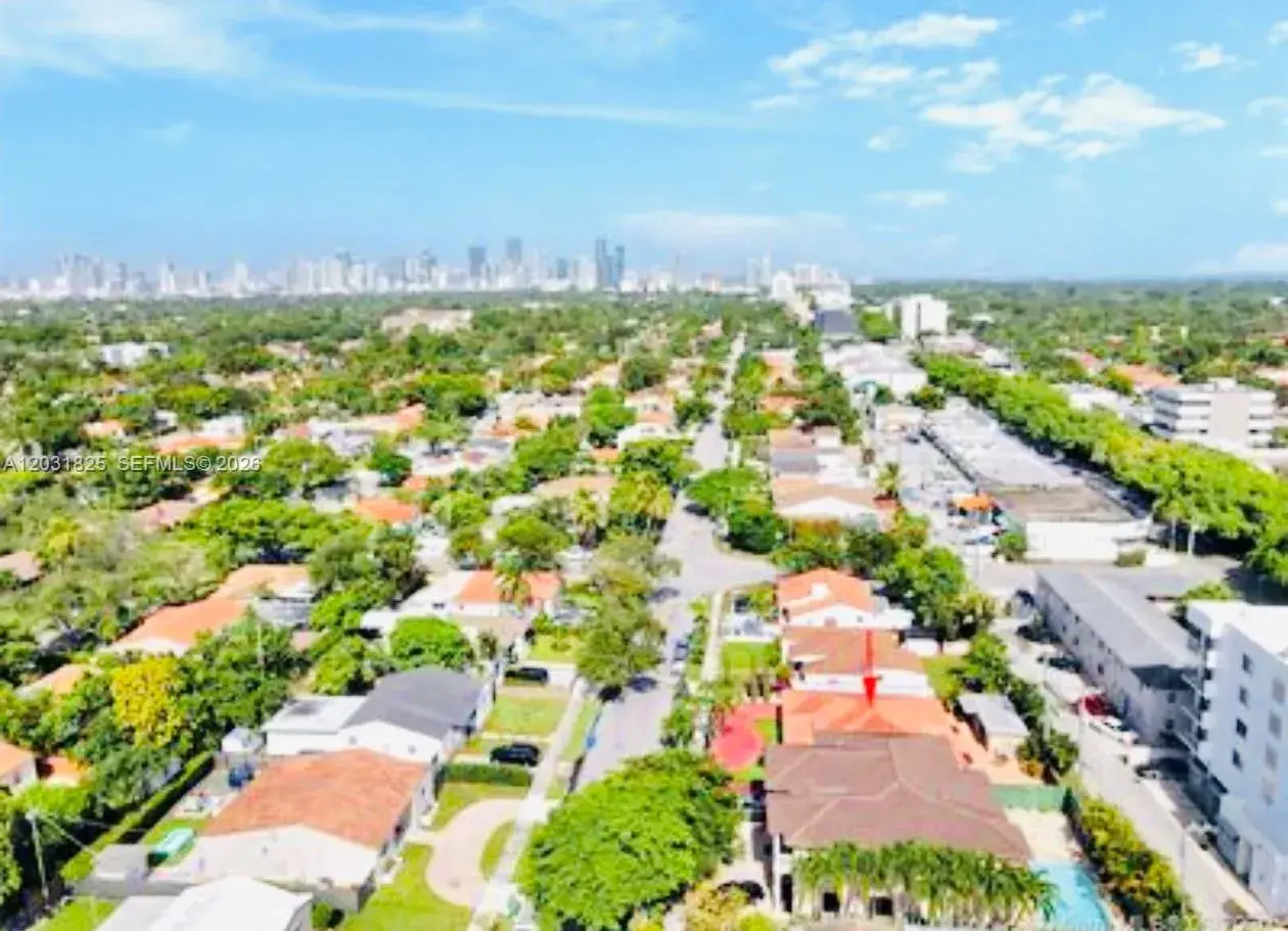 2424 SW 21st Ter, Miami FL 33145