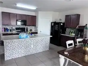 3815 SW 11th Pl, Cape Coral FL 33914 photo 5