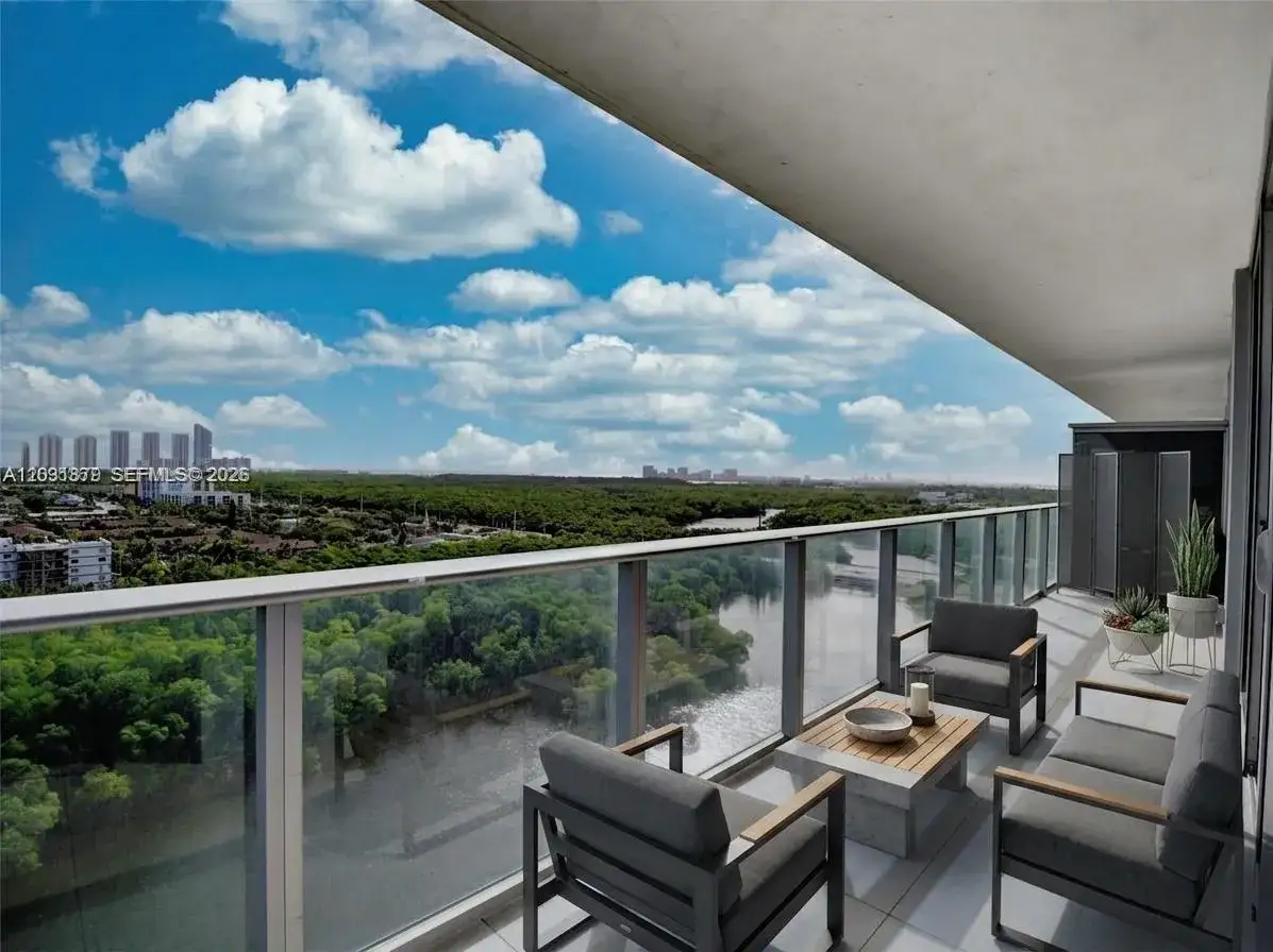 16385 Biscayne Blvd # 1615, North Miami Beach FL 33160
