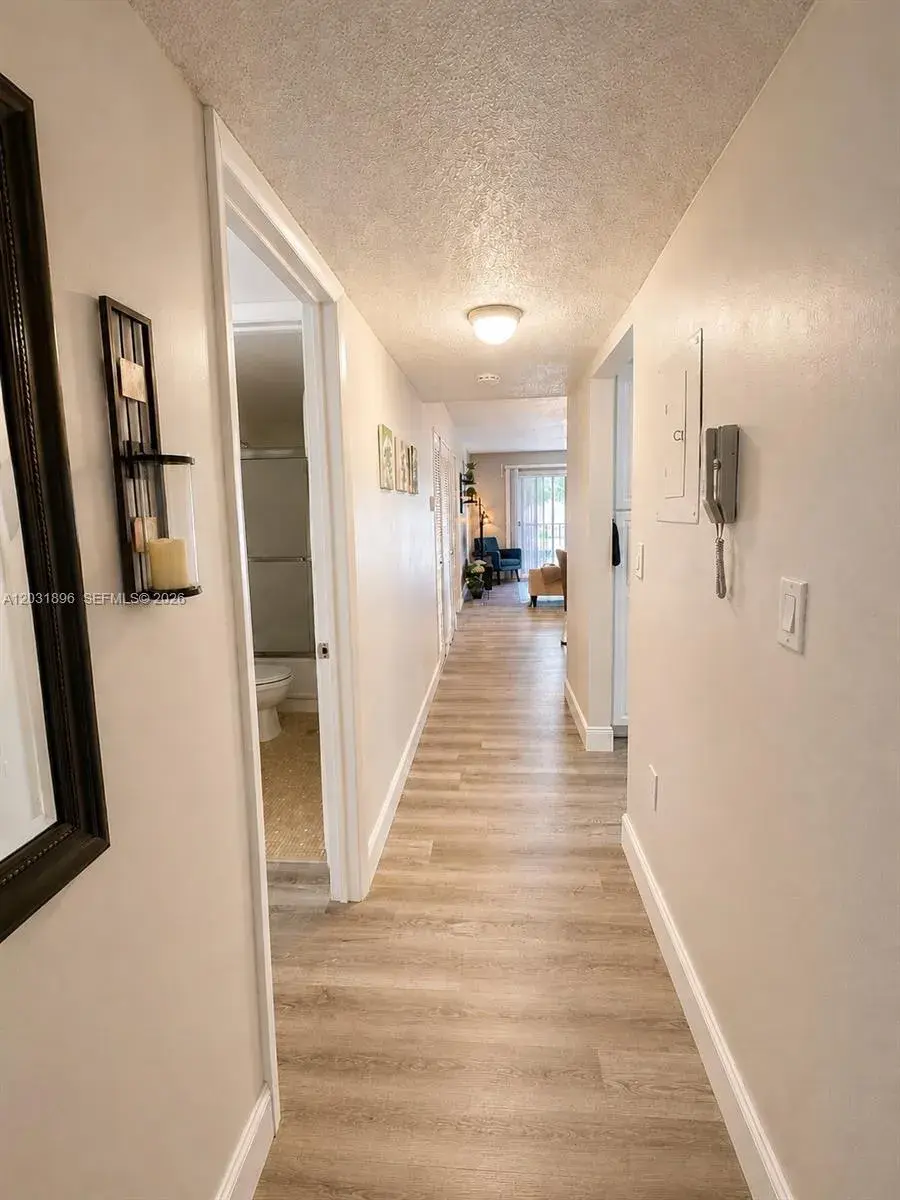 1150 Collins Ave # 204, Miami Beach FL 33139